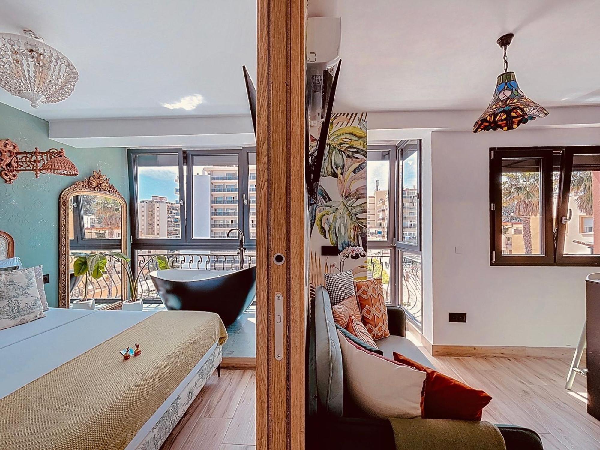 Alhambra Deco Homtels Apartment Torremolinos Ngoại thất bức ảnh