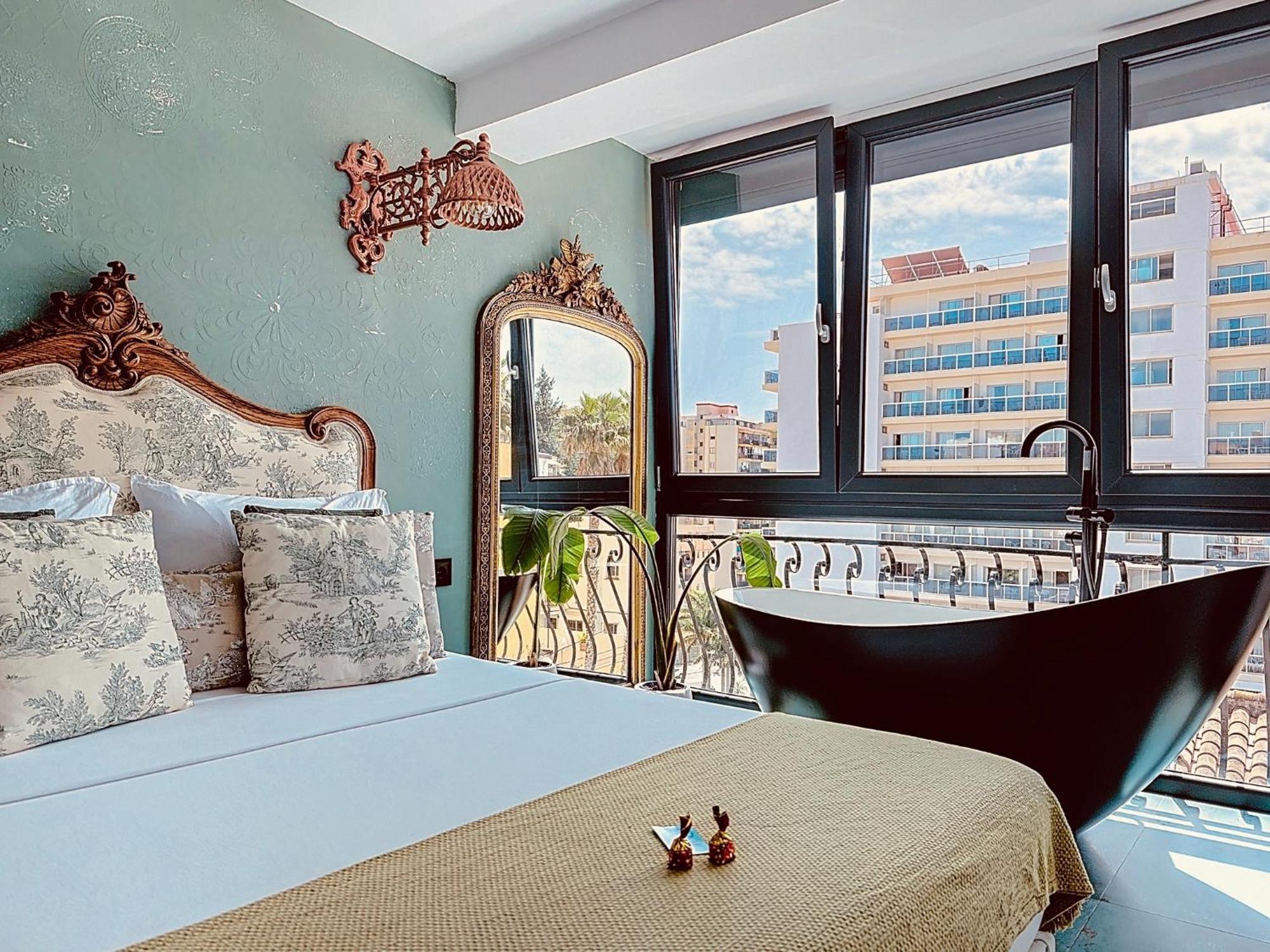 Alhambra Deco Homtels Apartment Torremolinos Ngoại thất bức ảnh